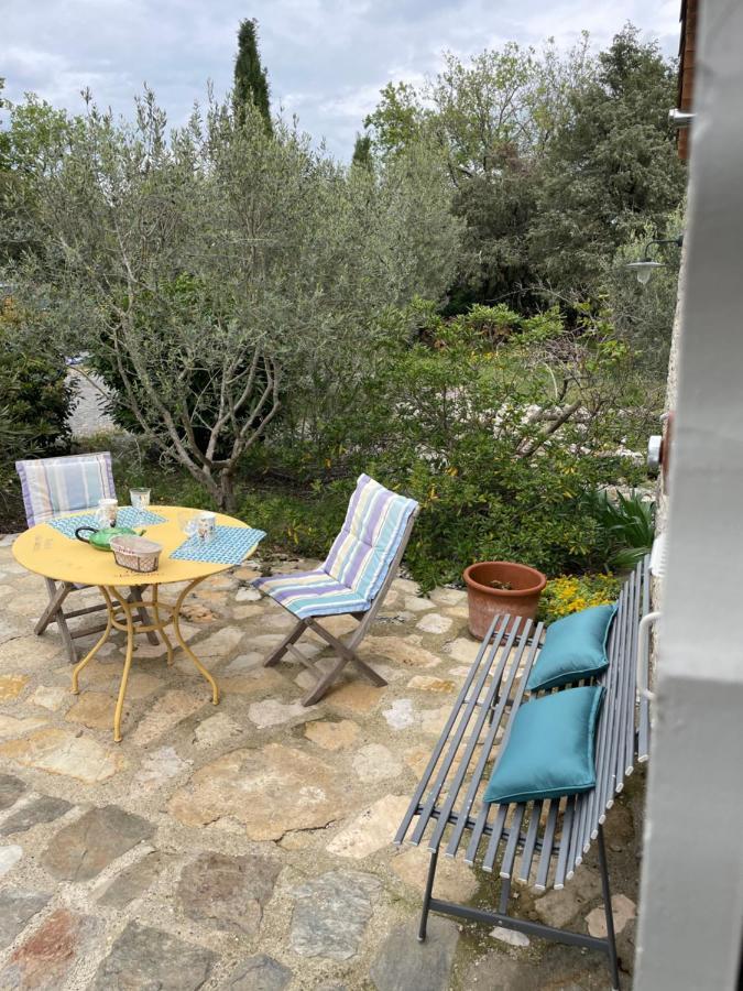 Bed and Breakfast Le Petit Mas Vogue Exterior foto